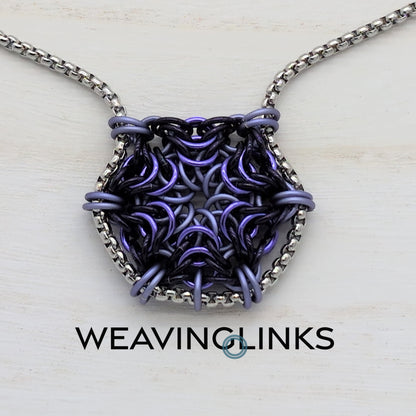Box Drops Swirl Necklace